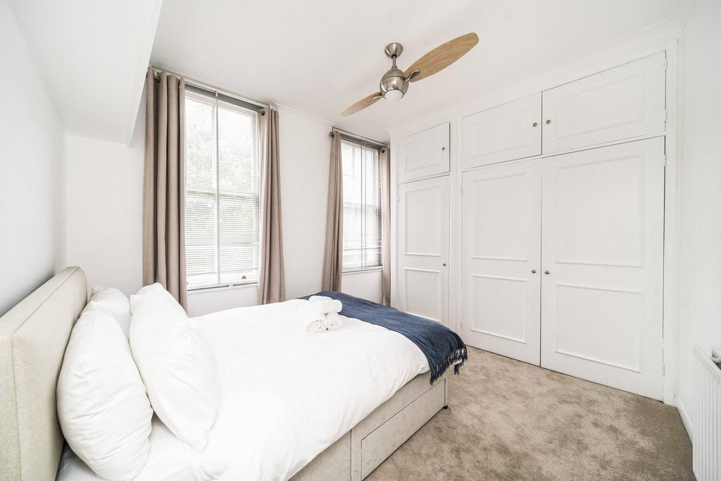 Apartment in London - More