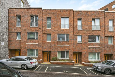 4 bedroom terraced house for sale, Benson Street, Barking IG11