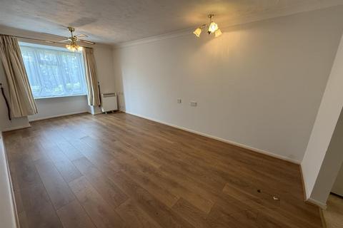 undefined, Furzehill Road, Borehamwood WD6