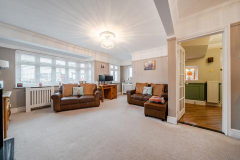 3 bedroom semi-detached house for sale, Radnor Avenue, Welling