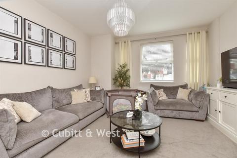 2 bedroom ground floor flat for sale, Ancaster Road, Beckenham, Kent