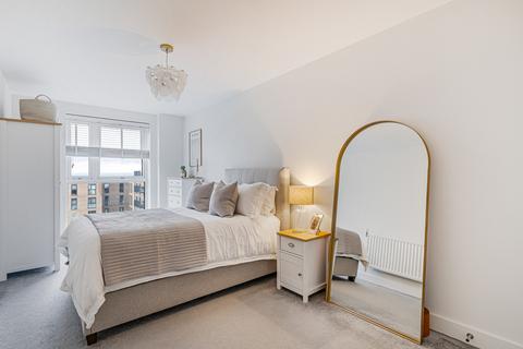 2 bedroom apartment for sale, Apple Yard, London, SE20