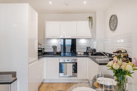 2 bedroom apartment for sale, Apple Yard, London, SE20