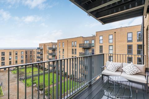 2 bedroom apartment for sale, Apple Yard, London, SE20