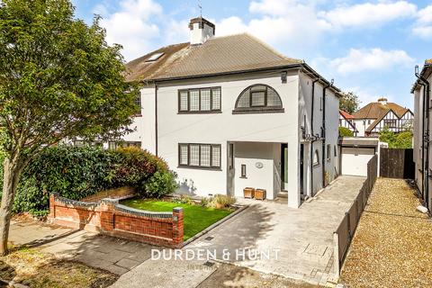 undefined, Western Avenue, Romford, RM2