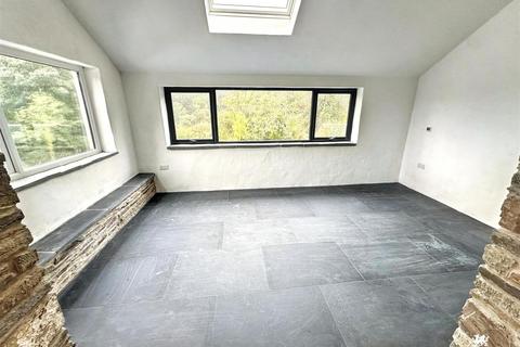 4 bedroom property with land for sale, Llanboidy, Whitland