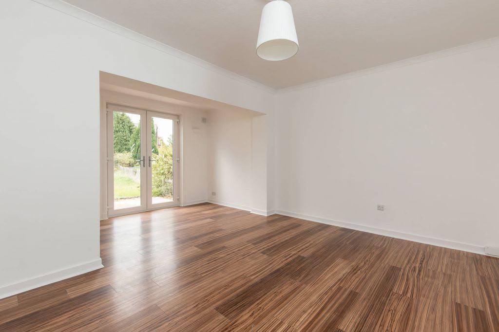 Apartment in Edinburgh, Royston, Granton and District - View 2