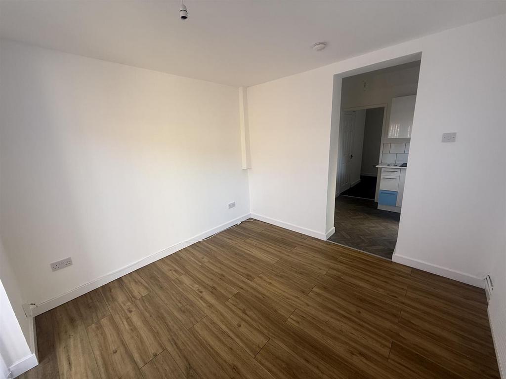 Apartment in Wallasey - View 3