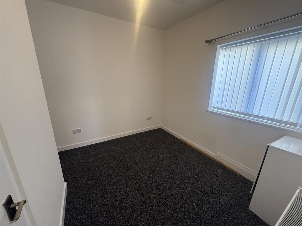 Apartment in Wallasey - More
