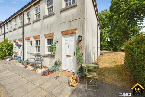 2 bedroom maisonette for sale, Gawton Crescent, Coulsdon, CR5