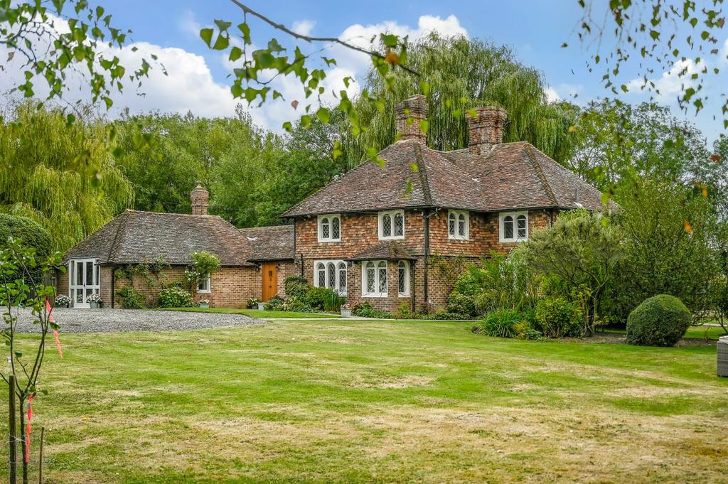House in Ashford, Charing