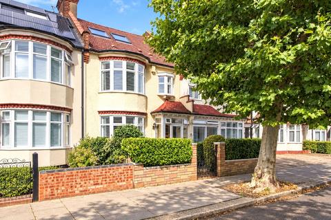 undefined, Ashburton Avenue, Croydon, CR0
