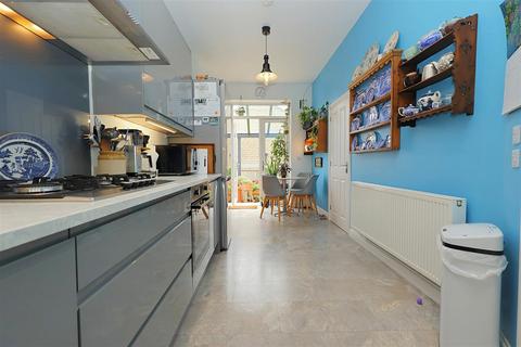 3 bedroom detached house for sale, Clifton Road, Pudsey