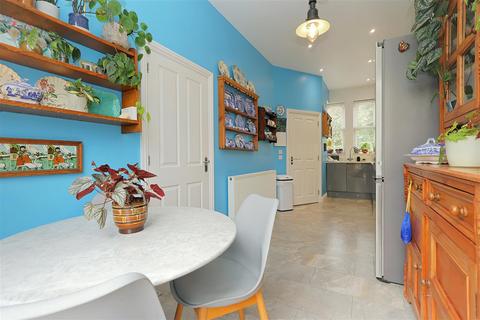 3 bedroom detached house for sale, Clifton Road, Pudsey