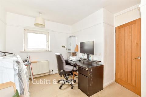2 bedroom end of terrace house for sale, Peronne Road, Portsmouth PO3