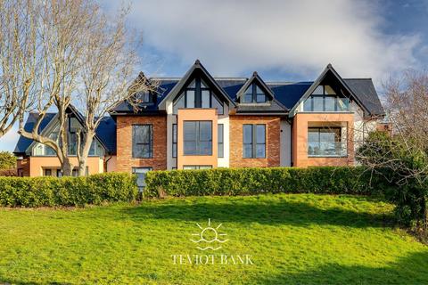 3 bedroom penthouse for sale, Cottage Lane, Wirral CH60