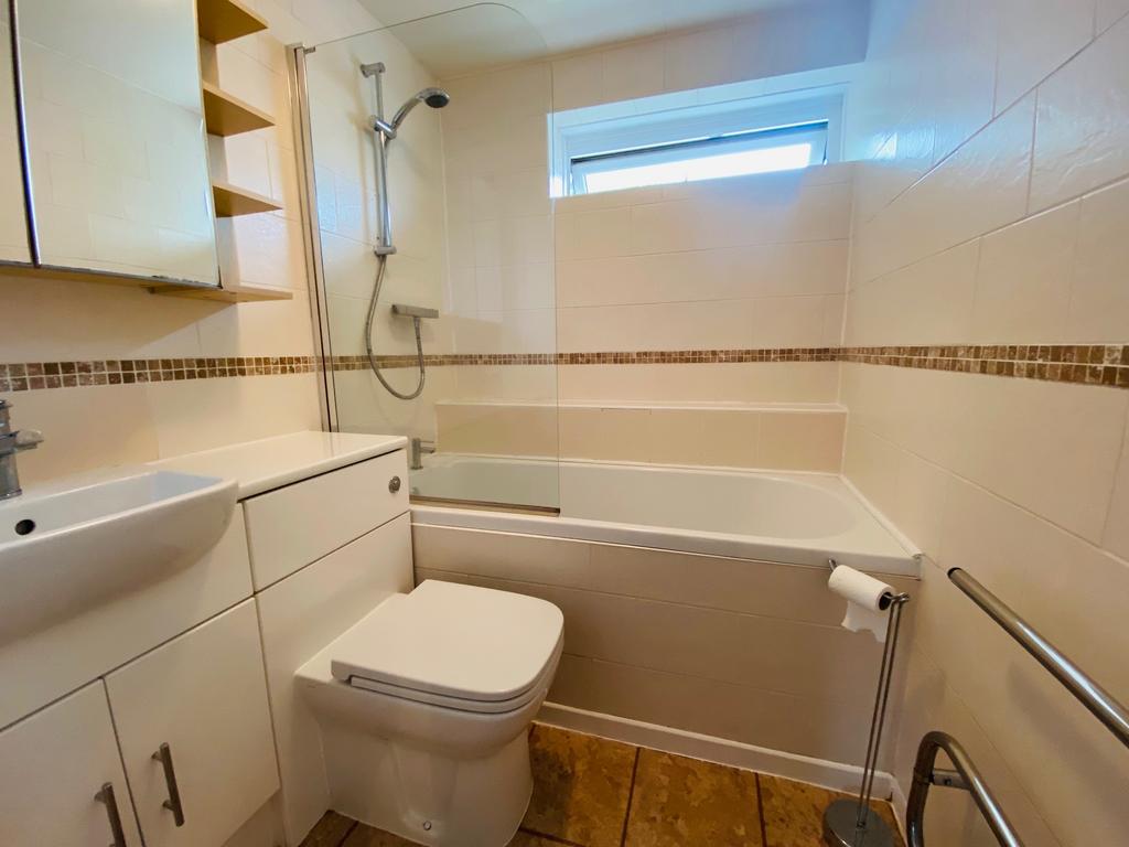 Apartment in Tyne And Wear - View 5