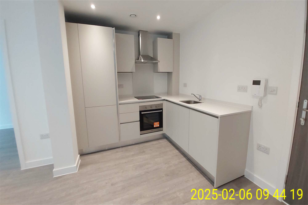 Apartment in Birmingham, West Midlands - View 2