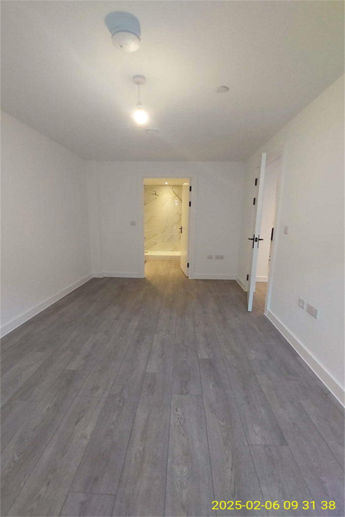 Apartment in Birmingham, West Midlands - More