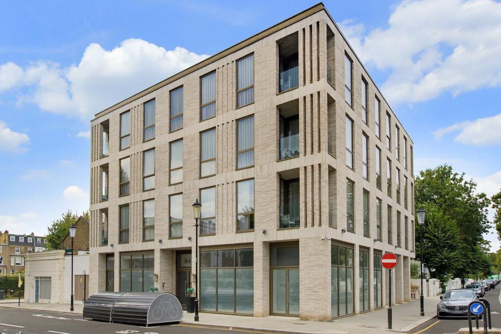House in London, Royal Borough of Kensington and Chelsea - View 3