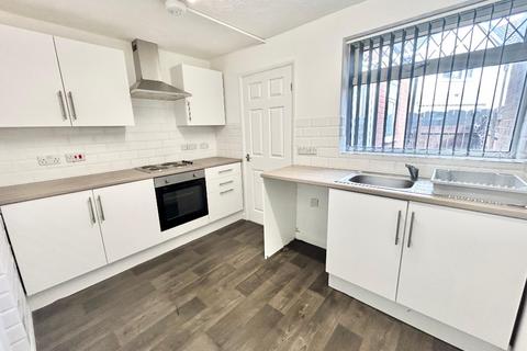 2 bedroom terraced house to rent, Berkshire Street, Hull, HU8