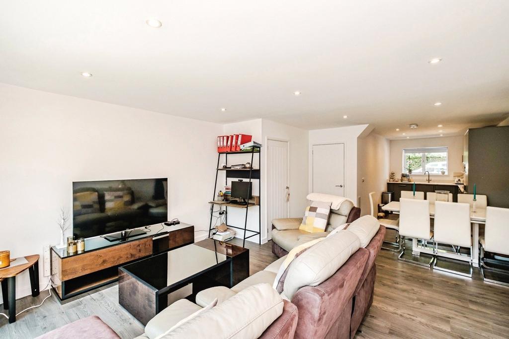 House in Horsham, Ashington - View 5