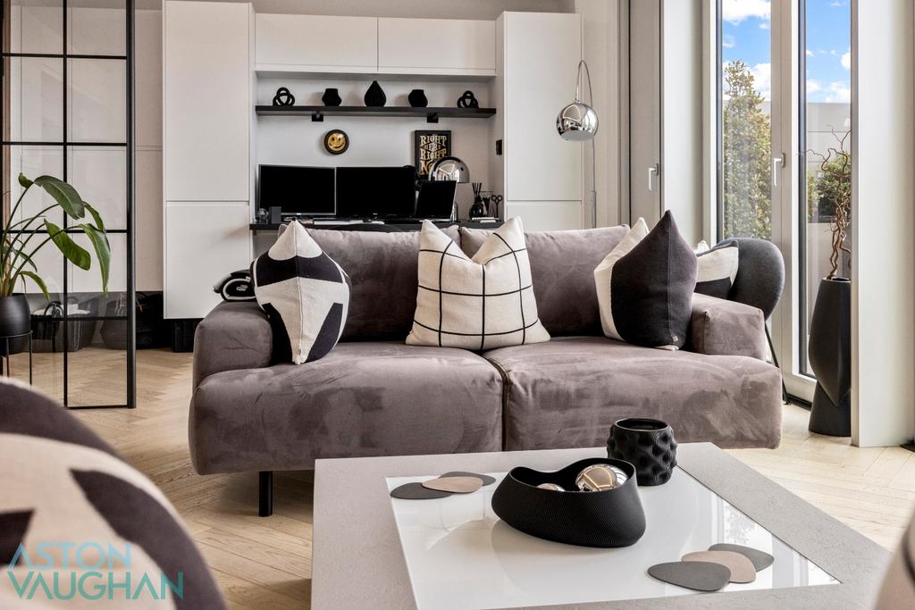 Apartment in Brighton, Round Hill - View 3