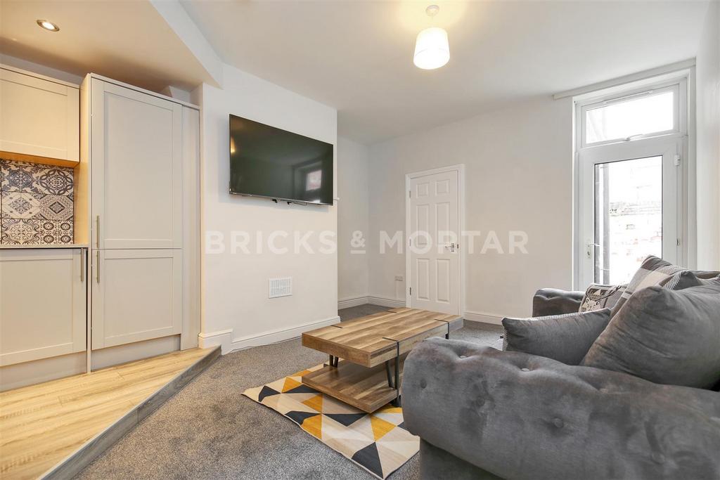 Apartment in Newcastle upon Tyne, Tyne and Wear - View 4