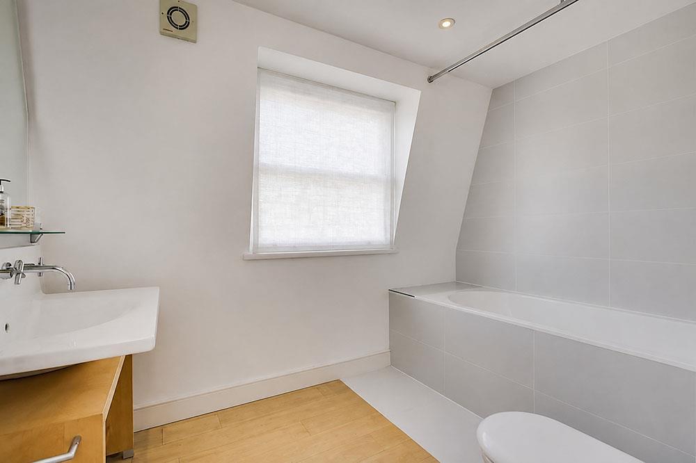 Apartment in London - More