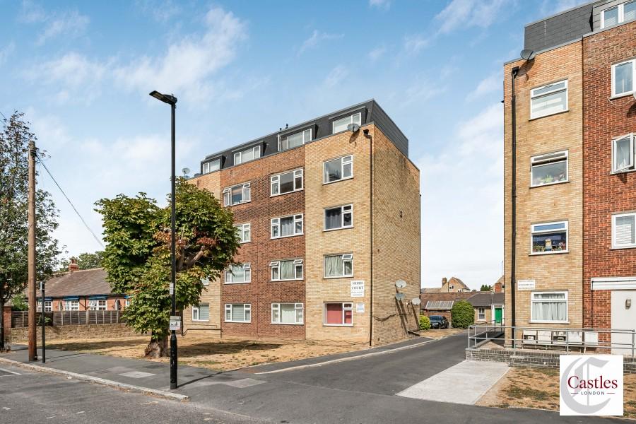Apartment in London - View 5