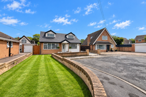 4 bedroom detached house for sale, Lime Grove, Poulton-Le-Fylde FY6