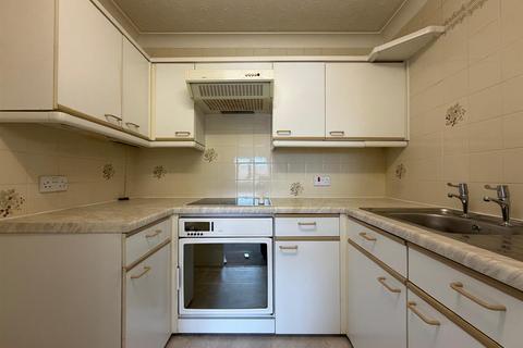 1 bedroom flat for sale, Lyttleton House, Blackberry Lane, Halesowen