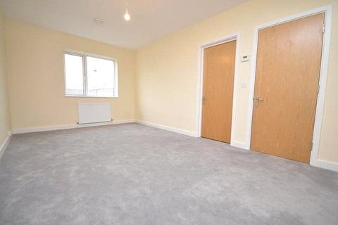 undefined, Chigwell Road, London E18