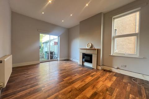 1 bedroom flat to rent, Richmond Road, WOLVERHAMPTON, WV3