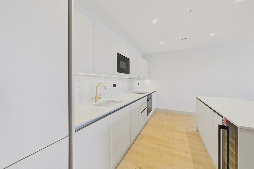 Apartment in London, Colindale - View 5