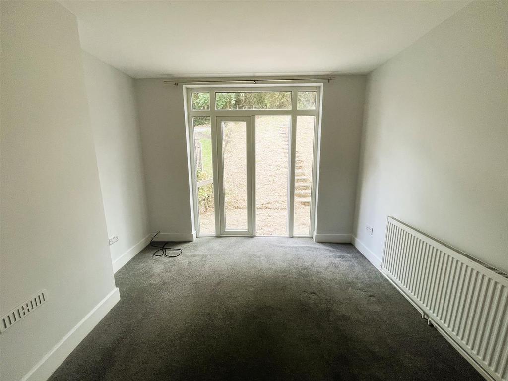 Apartment in Southampton - View 2