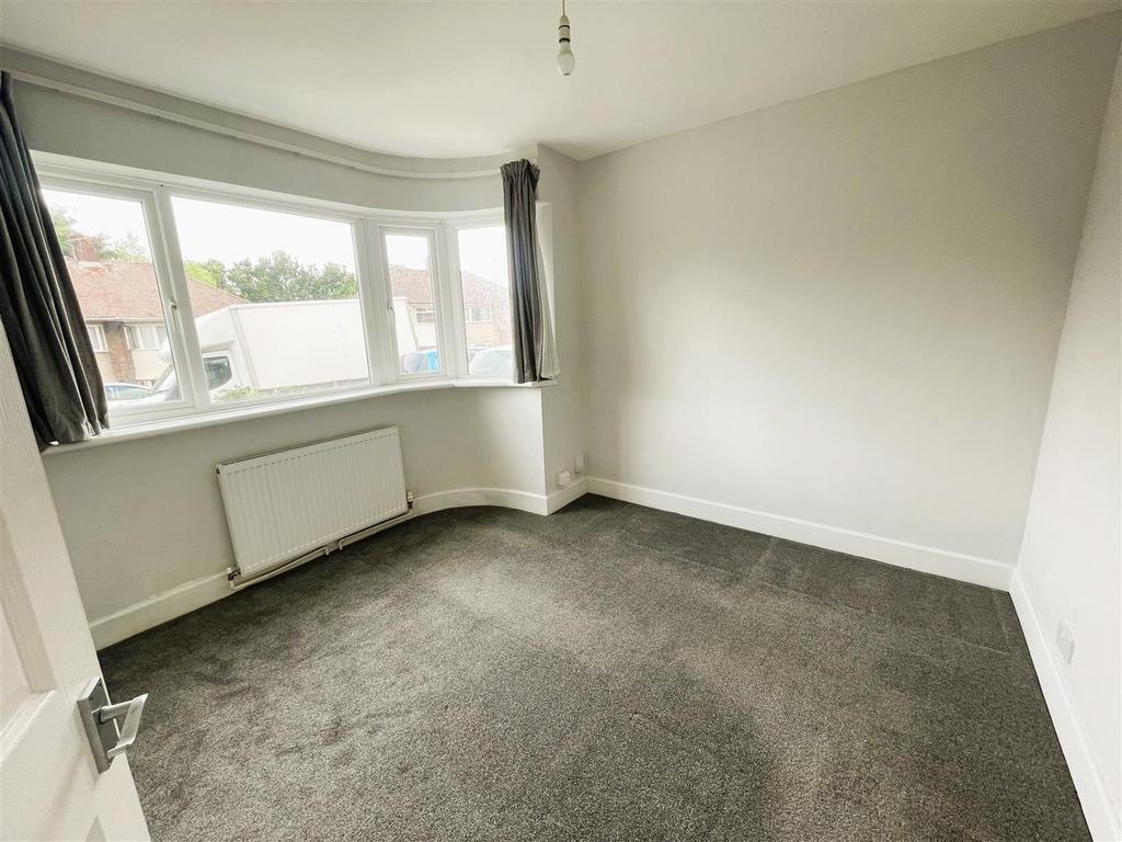 Apartment in Southampton - View 5