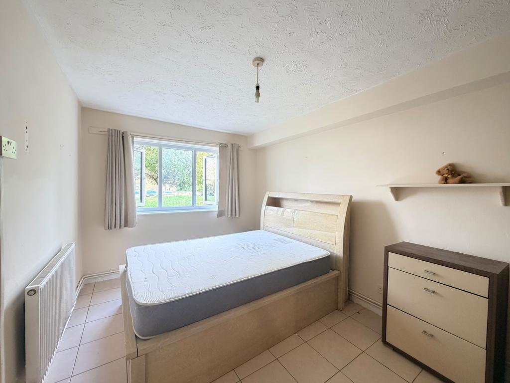 Apartment in London, Bell Green, Perry Vale - More