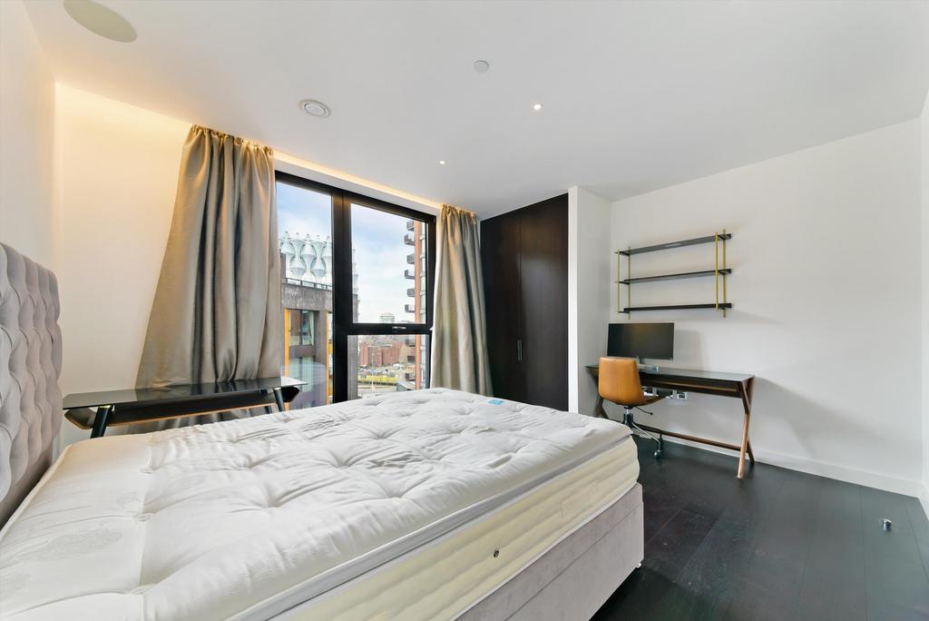 Apartment in London - More