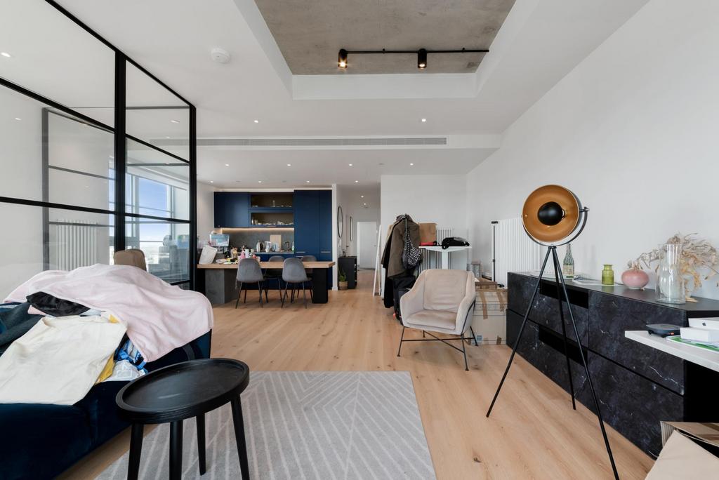 Apartment in London - View 3