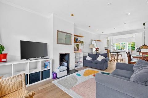 2 bedroom terraced house for sale, Wulfstan Street, Shepherds Bush