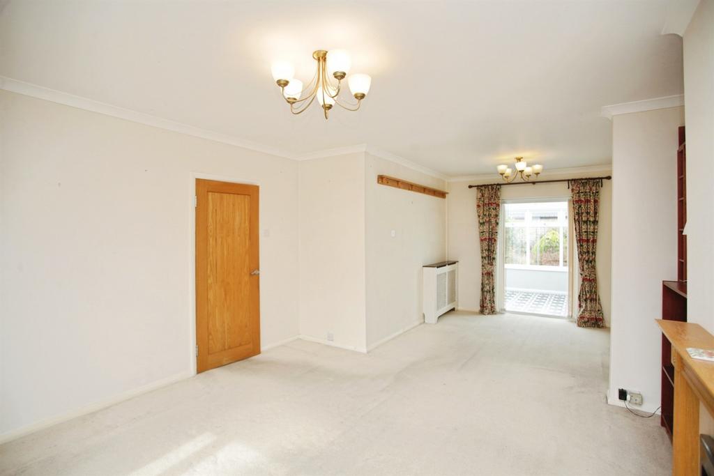 House in Rugby, Warwickshire - View 3