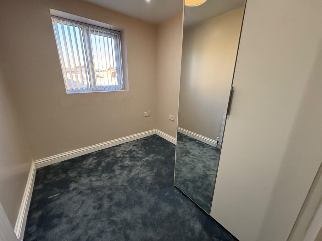 Apartment in Hayes - More