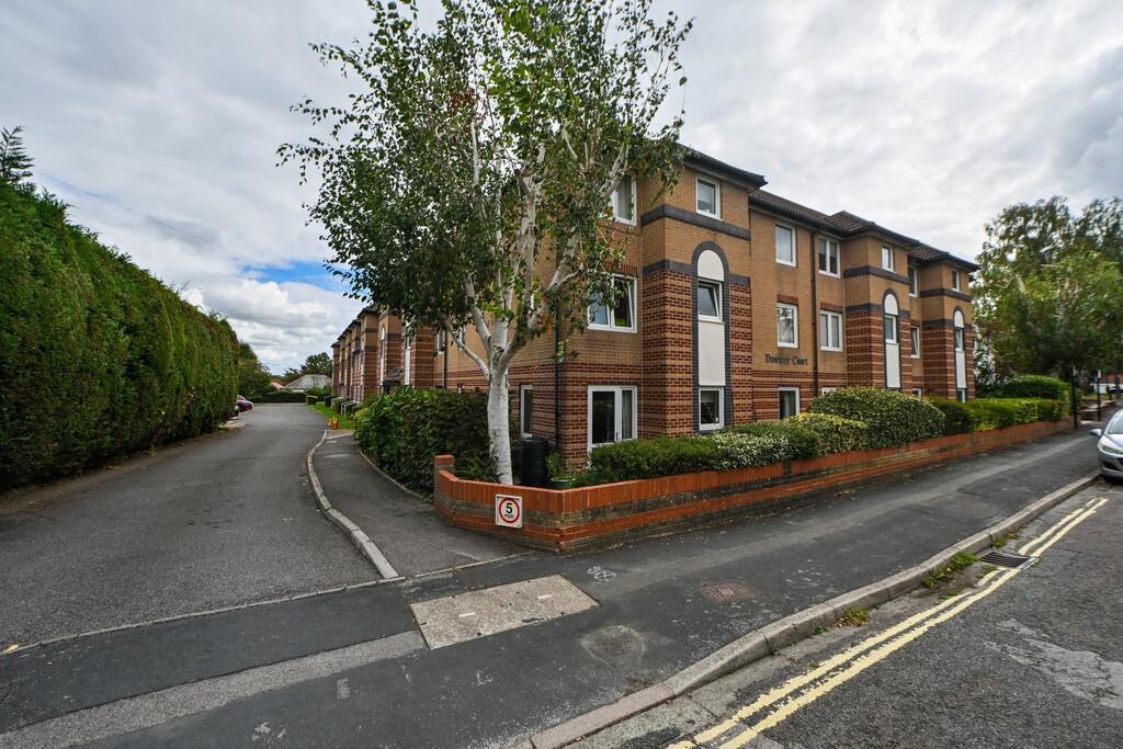 Apartment in Southampton - View 2