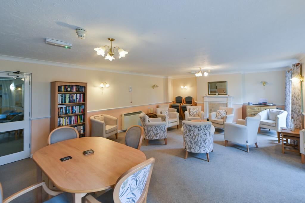 Apartment in Southampton - More