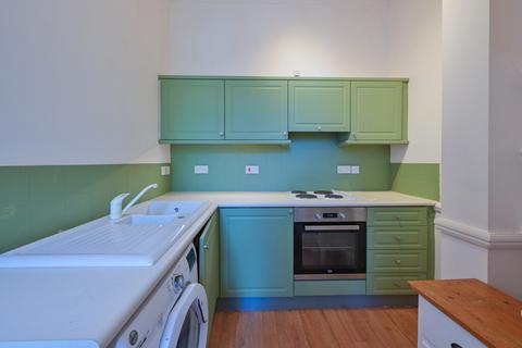 Studio for sale, Cranbury Terrace, Southampton