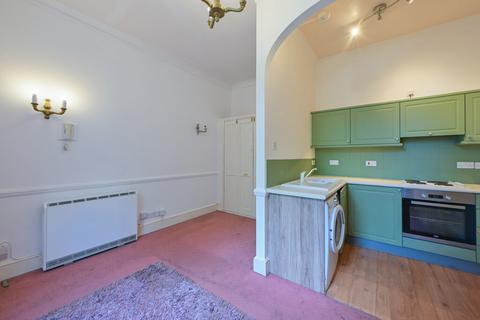 Studio for sale, Cranbury Terrace, Southampton