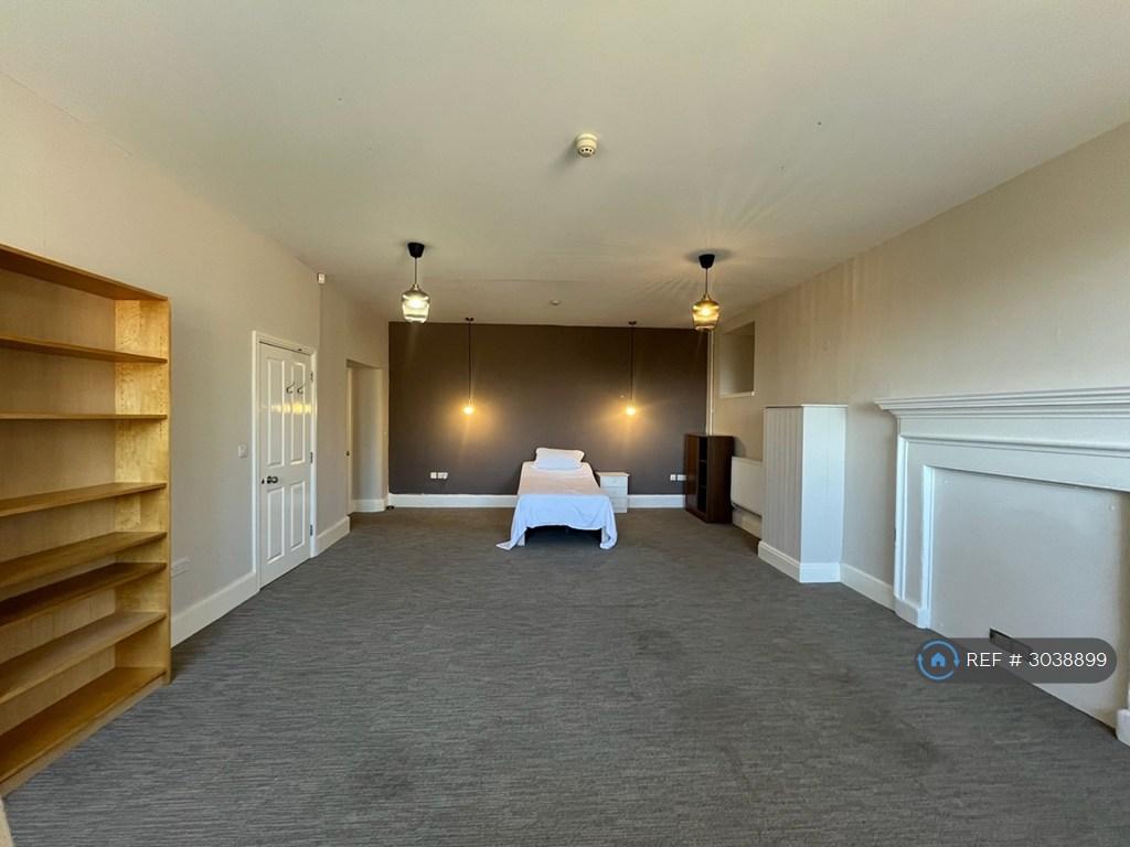 Apartment in Bristol - View 5