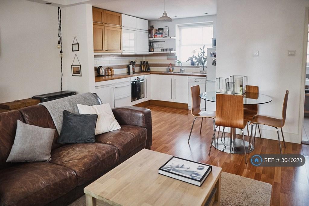Apartment in London - View 5