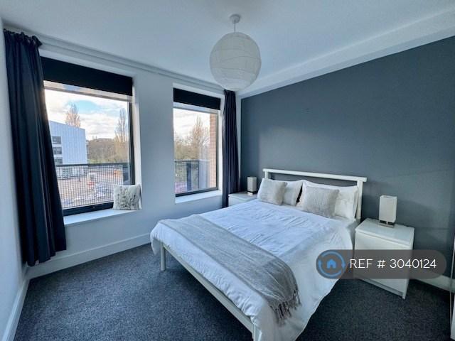 Apartment in Birmingham, West Midlands - View 4